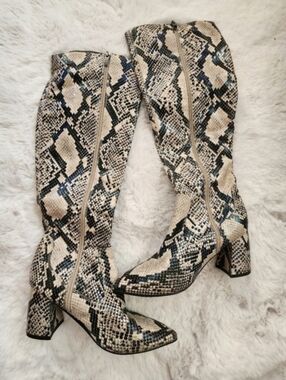 Marc Fisher - Womens Retie - Faux Snakeskin - Knee-High Boots Sz 6